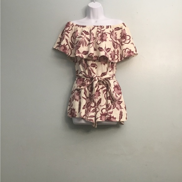 ASTR The Label Off-Shoulder Floral Romper - Picture 3 of 16